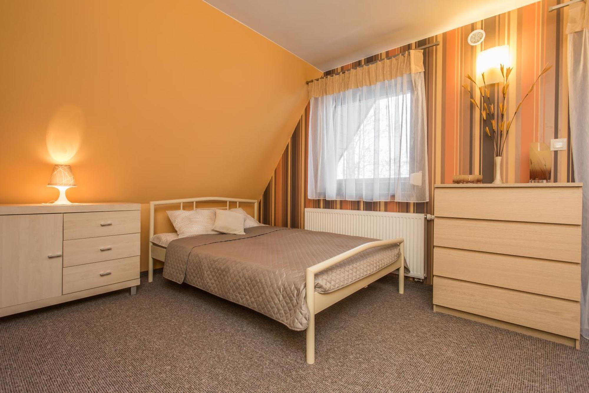 U Kruka Panzió Groń Kültér fotó